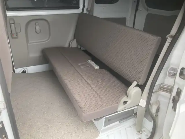 スズキ エブリイ PC リミテッド 埼玉県 2018(平30)年 9.7万km スペリアホワイト (株)IDOMが運営する【じしゃロン鳩ヶ谷店】の自社ローン専用車両になりますこちらは現金またはオートローンご利用時の価格です。自社ローンご希望の方は別途その旨お申付け下さい/登録時96995km/MT車/オーバーヘッドシェルフ/ハイルーフ/パワーステアリング/フロントパワーウィンドウ/CD/AUX/AM/FM/リモコンキー/スペア1本/純正フロアマット/ABS/盗難防止装置/ダブルエアバッグ/両側手動スライドドア/電動格納機能付きサイドミラー