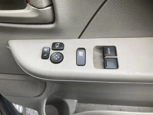 スズキ エブリイ PC リミテッド 埼玉県 2018(平30)年 9.7万km スペリアホワイト (株)IDOMが運営する【じしゃロン鳩ヶ谷店】の自社ローン専用車両になりますこちらは現金またはオートローンご利用時の価格です。自社ローンご希望の方は別途その旨お申付け下さい/登録時96995km/MT車/オーバーヘッドシェルフ/ハイルーフ/パワーステアリング/フロントパワーウィンドウ/CD/AUX/AM/FM/リモコンキー/スペア1本/純正フロアマット/ABS/盗難防止装置/ダブルエアバッグ/両側手動スライドドア/電動格納機能付きサイドミラー