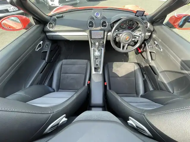 ポルシェ ７１８ボクスター 愛知県 2017(平29)年 6.2万km オレンジ スポーツクロノパッケージ/純正ナビ/BT/USB/AUX/バックカメラ/ETC/純正19インチAW/ハーフレザーシート/前席シートヒーター/オートライト/純正フロアマット/取説、保証書/スペアキー