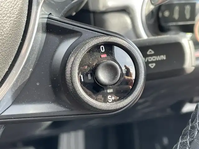 ポルシェ ７１８ボクスター 愛知県 2017(平29)年 6.2万km オレンジ スポーツクロノパッケージ/純正ナビ/BT/USB/AUX/バックカメラ/ETC/純正19インチAW/ハーフレザーシート/前席シートヒーター/オートライト/純正フロアマット/取説、保証書/スペアキー