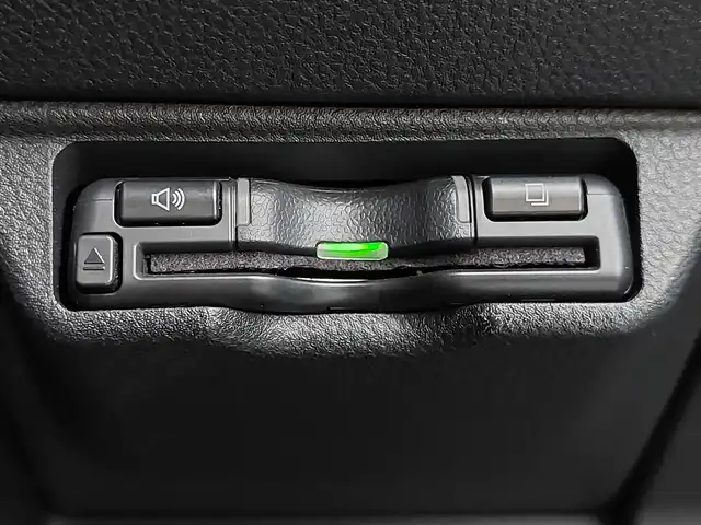 スバル レヴォーグ 1．8STIスポーツ EX 東京都 2021(令3)年 0.6万km セラミックホワイト アイサイトX/純正ナビ/　・フルセグTV/　・Bluetooth接続/　・Apple　Carplay/　・Android　Auto/　・USB/　・AM/FMラジオ/フロント/サイド/リヤカメラ/ビルトインETC/純正ドライブレコーダー/本革シート/シートヒーター/パワーシート/LEDデイライナー/ドアバイザー/純正18インチアルミ/純正フロアマット/プッシュスタート/スマートキー×２/LEDヘッドライト/保証書/取扱説明書