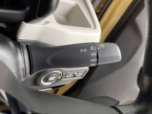 マツダ フレアワゴン XS 鹿児島県 2024(令6)年 0.7万km 黄 純正メモリナビ/(BT/Applecarplay/Androidoauto/AM/FM/フルセグTV)/衝突軽減ブレーキ/レーンキープアシスト/全方位カメラ/バックカメラ/両側パワースライドドア/前後コーナーセンサー/ツートンカラー/アイドリングストップ/ビルトインETC/前席シートヒーター/社外シートカバー/純正LEDヘッドライト/社外14インチアルミホイール/リアサーキュレーター/スペアキー