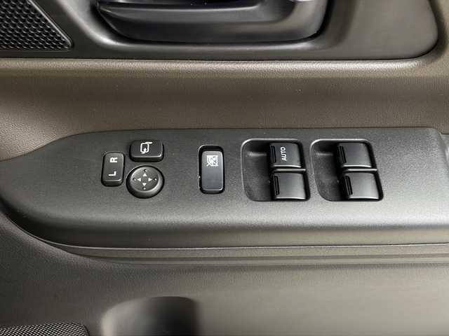 マツダ フレアワゴン XS 鹿児島県 2024(令6)年 0.7万km 黄 純正メモリナビ/(BT/Applecarplay/Androidoauto/AM/FM/フルセグTV)/衝突軽減ブレーキ/レーンキープアシスト/全方位カメラ/バックカメラ/両側パワースライドドア/前後コーナーセンサー/ツートンカラー/アイドリングストップ/ビルトインETC/前席シートヒーター/社外シートカバー/純正LEDヘッドライト/社外14インチアルミホイール/リアサーキュレーター/スペアキー