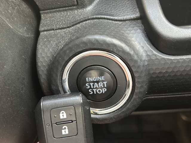 スズキ クロスビー HYBRID MZ 石川県 2020(令2)年 4.4万km キャラバンアイボリーパールメタリック/ホワイト 2トーンルーフ SDナビ/Bluetooth/全方位カメラ/ドライブレコーダー/ETC/シートヒーター/衝突被害軽減ブレーキ/アイドリングストップ/パドルシフト/USB入力端子/W+サイドエアバック/LEDヘッドライト