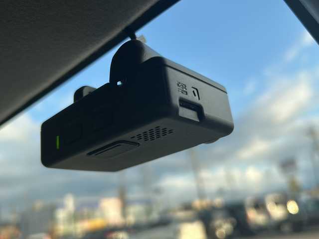 スズキ クロスビー HYBRID MZ 石川県 2020(令2)年 4.4万km キャラバンアイボリーパールメタリック/ホワイト 2トーンルーフ SDナビ/Bluetooth/全方位カメラ/ドライブレコーダー/ETC/シートヒーター/衝突被害軽減ブレーキ/アイドリングストップ/パドルシフト/USB入力端子/W+サイドエアバック/LEDヘッドライト