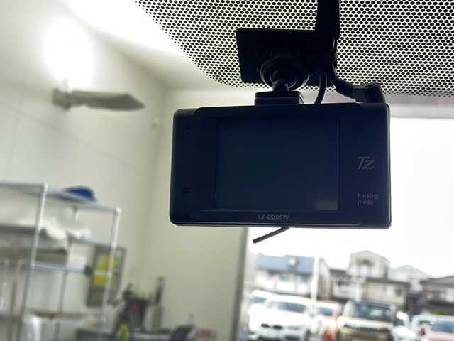 トヨタ カローラ スポーツ ハイブリッドG Z 岐阜県 2019(令1)年 3.6万km アティチュードブラックマイカ 純正ナビ(AM/FM/CD/BT/フルセグ/SD)/バックカメラ/前後ドラレコ/ビルトインETC/トヨタセーフティセンス/・プリクラッシュセーフティ/・LTA/・BSM/・クリアランスソナー/・RCTA/・PKSB/・RSA/・レーダークルーズコントロール/・オートハイビーム/電動パーキングブレーキ/オートホールド/全窓オートPW/プッシュスタート/スマートキー/スペアキー/フォグランプ/取扱説明書/保証書/サイドバイザー/LEDヘッドライト/ステアリングスイッチ/革巻きステアリング/純正18インチAW