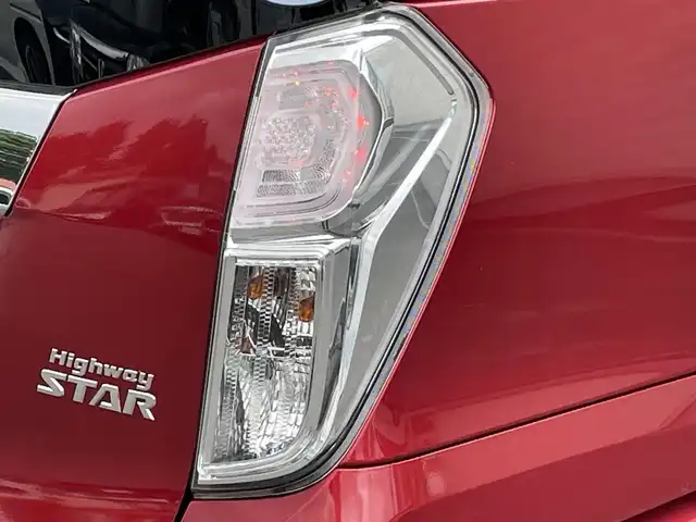 日産 デイズ ルークス ハイウェイスターX 岩手県 2018(平30)年 5万km スパークリングレッド/ブラック 禁煙車/4WD/全方位カメラ/2列目サンシェード/運転席シートヒーター/片側パワースライドドア/純正ナビ/→ワンセグTV/Bluetooth/CD/DVD/FM/AM/バックカメラ/ステアリングスイッチ（ナビ連動）/衝突軽減システム/前後コーナーセンサー/横滑り防止装置/レーンキープアシスト/オートライト/HIDヘッドライト/オートハイビーム/フォグライト/〇プッシュスタート/〇電動格納ミラー/〇ウィンカーミラー/〇ドアバイザー/〇フロアマット/ETC/冬タイヤホイール車載/スペアキー