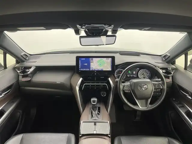 トヨタ ハリアー Z レザーパッケージ 岡山県 2020(令2)年 4.9万km プレシャスブラックパール パノラミックビューモニター/JBLプレミアムサウンド/純正12.3インチディスプレイオーディオ/【Bluetooth/フルセグTV/ナビ/Carplay】/セーフティーセンス/　・プリクラッシュセーフティ/　・レーダークルーズコントロール/　・レーントレーシングアシスト/　・ロードサインアシスト/TVキャンセラー/ビルトインETC2.0/デジタルインナーミラー/ブラインドスポットモニター/ステアリングヒーター/前席シートヒーター/前席エアシート/前席パワーシート/運転席シートメモリー/レザーシート/LEDヘッドライト＆LEDフォグランプ/純正フロアマット/コーナーセンサー（前後）/オートブレーキホールド/ISOFIX/新車保証書/スペアキー×１