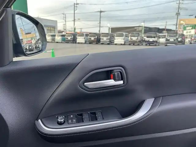 トヨタ ノア ハイブリッド S－Z 茨城県 2025(令7)年 0.1千km アティチュードブラックマイカ ワンオーナー/純正10.5インチディスプレイオーディオ/（Bluetooth接続/AM/FM/USB/CD・CDチェンジャー/フルセグTV/HDMI/AppleCarPlay/AndroidAuto）/バックカメラ/ETC2.0/スマートキー/純正フロアマット/両側パワースライドドア/前席シートヒーター/純正17インチアルミホイール/前後コーナーセンサー/アクセサリーコンセント１００V充電/オートマチックハイビーム/レーンキープアシスト/クルーズコントロール