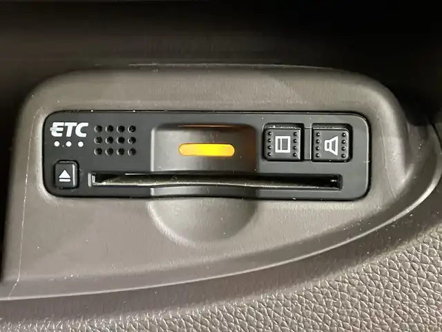 ホンダ Ｎ ＯＮＥ セレクト 栃木県 2018(平30)年 5.3万km プレミアムアイボリーパール2トーン 純正ナビ(VXM-184VFi)/(フルセグTV・Bluetooth・CD・DVD・USB)/バックカメラ/ETC/アイドリングストップ/スタッドレスアルミセット積込/ドアバイザー/オートライト/ハーフレザーシート/前席シートヒーター/チップアップシート/ベンチシート/スマートキー/スペアキー/プッシュスタート/取扱説明書/保証書
