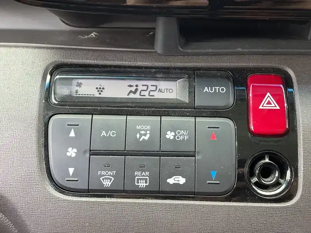 ホンダ Ｎ ＯＮＥ セレクト 栃木県 2018(平30)年 5.3万km プレミアムアイボリーパール2トーン 純正ナビ(VXM-184VFi)/(フルセグTV・Bluetooth・CD・DVD・USB)/バックカメラ/ETC/アイドリングストップ/スタッドレスアルミセット積込/ドアバイザー/オートライト/ハーフレザーシート/前席シートヒーター/チップアップシート/ベンチシート/スマートキー/スペアキー/プッシュスタート/取扱説明書/保証書