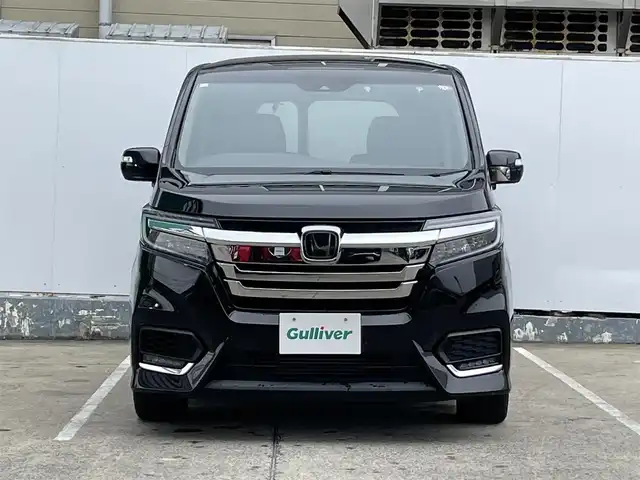 ホンダ ステップワゴン スパーダ ホンダセンシング 青森県 2018(平30)年 5.7万km プレミアムスパークルブラックパール AIS4.5点/ワンオーナー/４WD/純正Gathersナビ/AM/FM/CD/DVD/フルセグ/Bluetooth/USB/SD/Apple car play/寒冷地仕様/純正エンジンスターター/ステアリングスイッチ/ホンダセンシング/・衝突軽減ブレーキシステム/・誤発進抑制機能/・歩行者事故低減ステアリング/・アダプティブ・クルーズ・コントロール/・先行車発進お知らせ機能/・オートハイビーム/シートヒーター/両側パワースライドドア/バックカメラ/ビルトインETC/スペアキー/LEDヘッドライト/純正フロアマット/純正AW冬タイヤ車載/取扱説明書/保証書