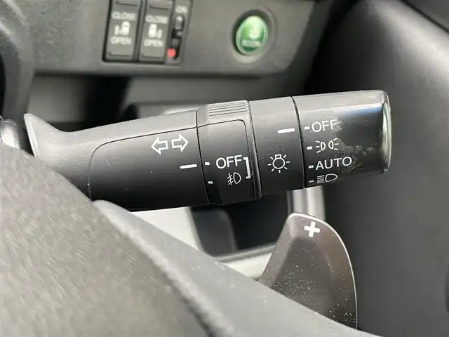 ホンダ ステップワゴン スパーダ ホンダセンシング 青森県 2018(平30)年 5.7万km プレミアムスパークルブラックパール AIS4.5点/ワンオーナー/４WD/純正Gathersナビ/AM/FM/CD/DVD/フルセグ/Bluetooth/USB/SD/Apple car play/寒冷地仕様/純正エンジンスターター/ステアリングスイッチ/ホンダセンシング/・衝突軽減ブレーキシステム/・誤発進抑制機能/・歩行者事故低減ステアリング/・アダプティブ・クルーズ・コントロール/・先行車発進お知らせ機能/・オートハイビーム/シートヒーター/両側パワースライドドア/バックカメラ/ビルトインETC/スペアキー/LEDヘッドライト/純正フロアマット/純正AW冬タイヤ車載/取扱説明書/保証書