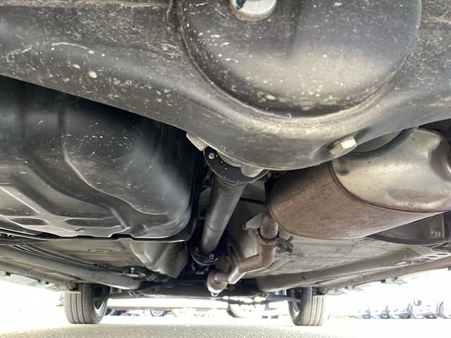 スズキ スペーシア カスタム HYBRID XS 青森県 2018(平30)年 5.4万km ピュアホワイトP 4WD/ワンオーナー/純正SDナビ・フルセグTV/CD・DVD・Bluetooth・SD/全方位モニター/両側パワースライドドア/合皮コンビシート/前席シートヒーター/ヘッドアップディスプレイ/セーフティサポート/デュアルセンサーブレーキサポート/車線逸脱警報機能/誤発進抑制機能/ハイビームアシスト/リアパーキングセンサー/クルーズコントロール/前方ドライブレコーダー/シートバックテーブル/後席サンシェード/スリムサーキュレーター/LEDヘッドライト/LEDフォグランプ/純正15インチアルミホイール/スマートキー/プッシュスタート/スマートキー/プッシュスタート/純正フロアマット