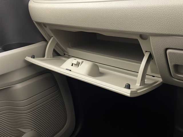 ホンダ Ｎ ＢＯＸ G L ホンダセンシング 宮崎県 2017(平29)年 4.5万km プレミアムホワイトパールⅡ 純正ナビ(VXM-184VFi)/CD/DVD/AM/FM/SD/BT/衝突軽減ブレーキ/モデューロアルミホイール/コーナーセンサー/クルーズコントロール/アイドリングストップ/片側パワースライドドア/横滑り防止装置/車線逸脱警報/ステアリングスイッチ/バックカメラ/スマートキー/電動格納ミラー/フロアマット/サイドバイザー/ETC