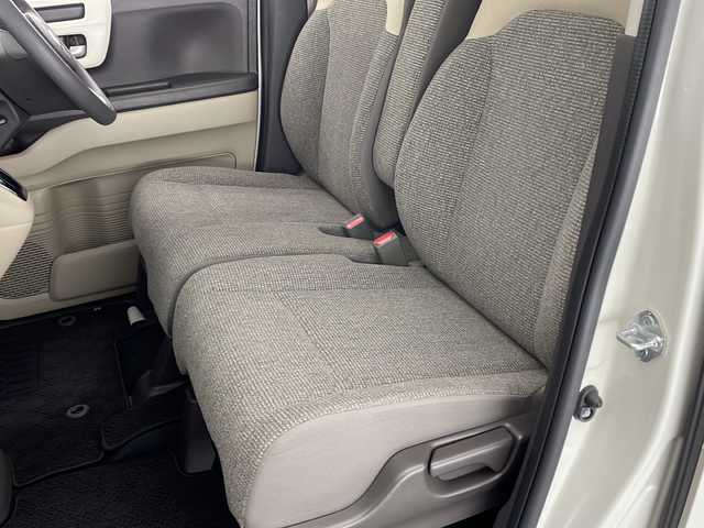 ホンダ Ｎ ＢＯＸ G L ホンダセンシング 宮崎県 2017(平29)年 4.5万km プレミアムホワイトパールⅡ 純正ナビ(VXM-184VFi)/CD/DVD/AM/FM/SD/BT/衝突軽減ブレーキ/モデューロアルミホイール/コーナーセンサー/クルーズコントロール/アイドリングストップ/片側パワースライドドア/横滑り防止装置/車線逸脱警報/ステアリングスイッチ/バックカメラ/スマートキー/電動格納ミラー/フロアマット/サイドバイザー/ETC