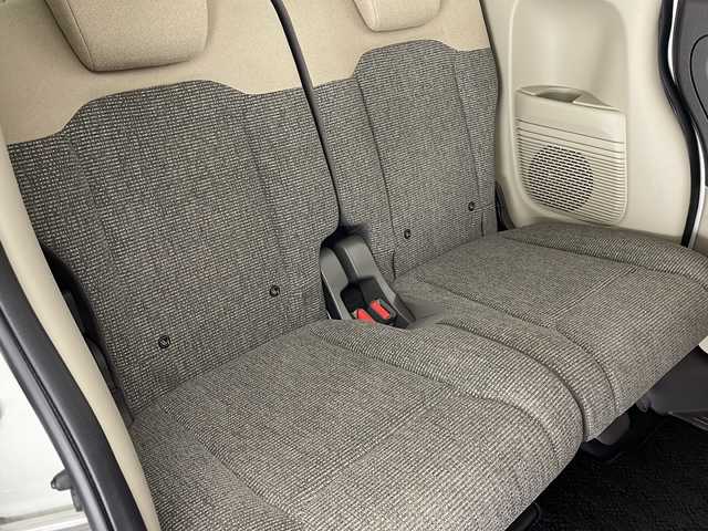 ホンダ Ｎ ＢＯＸ G L ホンダセンシング 宮崎県 2017(平29)年 4.5万km プレミアムホワイトパールⅡ 純正ナビ(VXM-184VFi)/CD/DVD/AM/FM/SD/BT/衝突軽減ブレーキ/モデューロアルミホイール/コーナーセンサー/クルーズコントロール/アイドリングストップ/片側パワースライドドア/横滑り防止装置/車線逸脱警報/ステアリングスイッチ/バックカメラ/スマートキー/電動格納ミラー/フロアマット/サイドバイザー/ETC