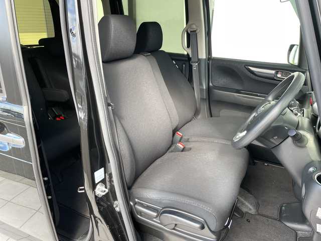 ホンダ Ｎ ＢＯＸ カスタム SSブラックSパッケージ 愛知県 2016(平28)年 3.6万km クリスタルブラックパール 純正ナビ/両側パワースライドドア/シートヒーター/バックカメラ/純正アルミホイール/LEDヘッドライト/CD DVD/Bluetooth/ステアリングスイッチ/スマートキー/プッシュスタート