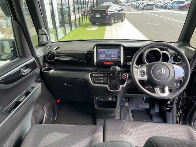 ホンダ Ｎ ＢＯＸ カスタム SSブラックSパッケージ 愛知県 2016(平28)年 3.6万km クリスタルブラックパール 純正ナビ/両側パワースライドドア/シートヒーター/バックカメラ/純正アルミホイール/LEDヘッドライト/CD DVD/Bluetooth/ステアリングスイッチ/スマートキー/プッシュスタート