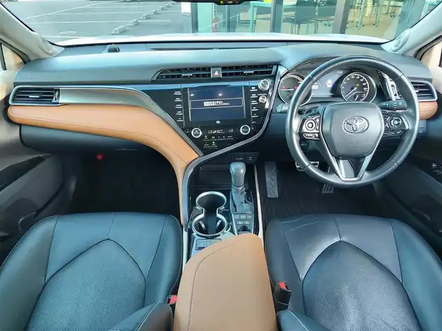 トヨタ カムリ WSレザーパッケージ 東京都 2018(平30)年 4.1万km プラチナホワイトパールマイカ TRDエアロ/JBLサウンドシステム/ヘッドアップディスプレイ/純正メーカーナビ/バックカメラ/ビルトインETC2.0/電動バックドア/パワーシート/シートヒーター/パドルシフト/LEDヘッドライト/スマートキー/Toyota Safety Sense/・プリクラッシュセーフティ/・レーンディパーチャーアラート/・オートマチックハイビーム/・レーダークルーズコントロール