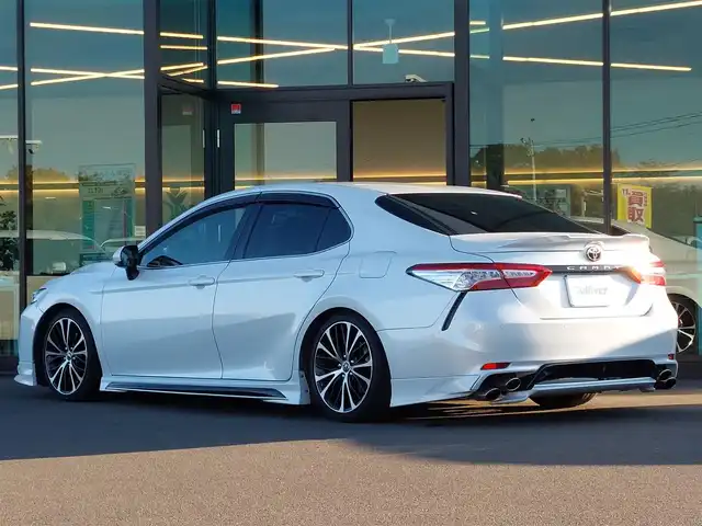 トヨタ カムリ WSレザーパッケージ 東京都 2018(平30)年 4.1万km プラチナホワイトパールマイカ TRDエアロ/JBLサウンドシステム/ヘッドアップディスプレイ/純正メーカーナビ/バックカメラ/ビルトインETC2.0/電動バックドア/パワーシート/シートヒーター/パドルシフト/LEDヘッドライト/スマートキー/Toyota Safety Sense/・プリクラッシュセーフティ/・レーンディパーチャーアラート/・オートマチックハイビーム/・レーダークルーズコントロール