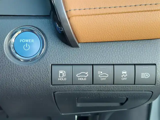 トヨタ カムリ WSレザーパッケージ 東京都 2018(平30)年 4.1万km プラチナホワイトパールマイカ TRDエアロ/JBLサウンドシステム/ヘッドアップディスプレイ/純正メーカーナビ/バックカメラ/ビルトインETC2.0/電動バックドア/パワーシート/シートヒーター/パドルシフト/LEDヘッドライト/スマートキー/Toyota Safety Sense/・プリクラッシュセーフティ/・レーンディパーチャーアラート/・オートマチックハイビーム/・レーダークルーズコントロール