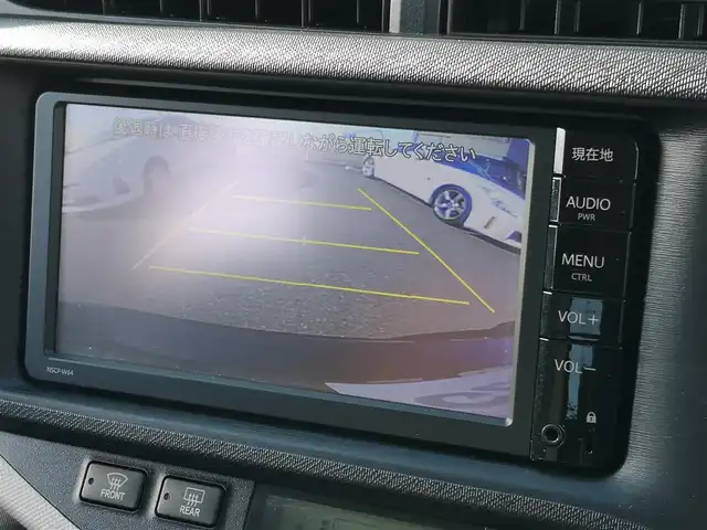 トヨタ アクア S 茨城県 2014(平26)年 3.2万km ディープアメジストマイカメタリック 純正ナビゲーション/ワンセグＴＶ/ＣＤ　ＤＶＤ/ＳＤ/ＡＵＸ/Ｂｌｕｅｔｏｏｔｈ/バックカメラ/ＥＴＣ/プッシュスタート/スマートキー/純正フロアマット/ドアバイザー/車両接近通報装置/取扱説明書/保証書/記録簿