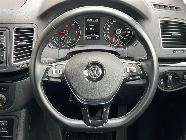 フォルクスワーゲン シャラン TDI ハイライン 山梨県 2020(令2)年 3.4万km アトランティックブルーM ディーゼルターボ/純正SDナビ/(DVD/フルセグTV/Bluetooth/USB/MSV)/両側パワースライドドア/バックカメラ/ハーフレザーシート/セーフティパッケージ/・レーンキープアシスト/・ブラインドスポットディテクション/・リアトラフィックアラート/衝突軽減ブレーキ/パワーバックドア/ブラインドスポットモニター/レーダークルーズコントロール/スマートキー/HIDヘッドライト/ETC/前席シートヒーター/パドルシフト/横滑り防止機能/純正16インチアルミホイール/カーテンエアバック