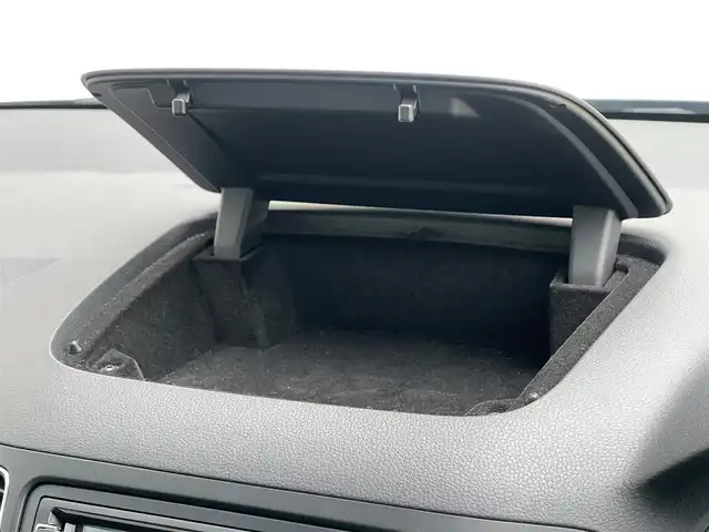 フォルクスワーゲン シャラン TDI ハイライン 山梨県 2020(令2)年 3.4万km アトランティックブルーM ディーゼルターボ/純正SDナビ/(DVD/フルセグTV/Bluetooth/USB/MSV)/両側パワースライドドア/バックカメラ/ハーフレザーシート/セーフティパッケージ/・レーンキープアシスト/・ブラインドスポットディテクション/・リアトラフィックアラート/衝突軽減ブレーキ/パワーバックドア/ブラインドスポットモニター/レーダークルーズコントロール/スマートキー/HIDヘッドライト/ETC/前席シートヒーター/パドルシフト/横滑り防止機能/純正16インチアルミホイール/カーテンエアバック