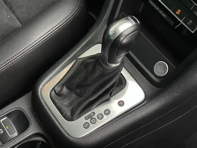 フォルクスワーゲン シャラン TDI ハイライン 山梨県 2020(令2)年 3.4万km アトランティックブルーM ディーゼルターボ/純正SDナビ/(DVD/フルセグTV/Bluetooth/USB/MSV)/両側パワースライドドア/バックカメラ/ハーフレザーシート/セーフティパッケージ/・レーンキープアシスト/・ブラインドスポットディテクション/・リアトラフィックアラート/衝突軽減ブレーキ/パワーバックドア/ブラインドスポットモニター/レーダークルーズコントロール/スマートキー/HIDヘッドライト/ETC/前席シートヒーター/パドルシフト/横滑り防止機能/純正16インチアルミホイール/カーテンエアバック
