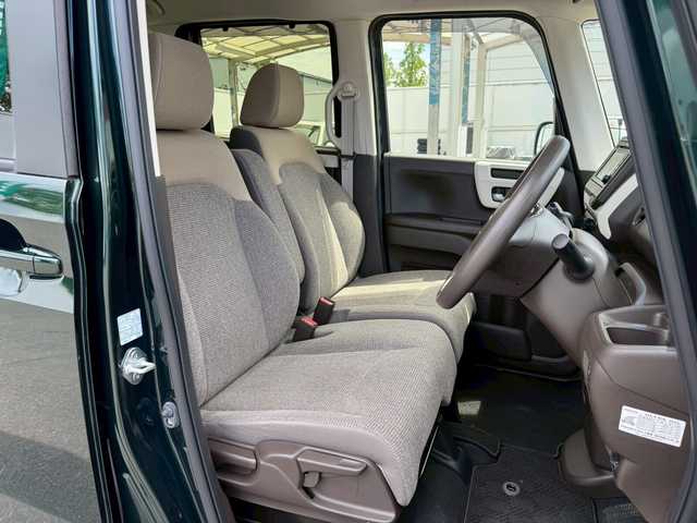 ホンダ Ｎ ＢＯＸ L 三重県 2023(令5)年 1.8万km ブリティッシュグリーンP ワンオーナー/ホンダセンシング/ギャザーズディスプレイオーデイオ(WX-211C)/バックカメラ/ドライブレコーダー/Wシートヒーター/LEDヘッドライト/パワースライドドア/レーダークルーズコントロール/ETC/スマートキー×2/ブレーキホールド/電動パーキングブレーキ/クリアランスソナー/純正フロアマット
