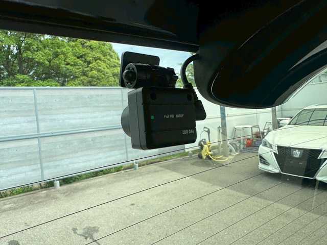 ホンダ Ｎ ＢＯＸ L 三重県 2023(令5)年 1.8万km ブリティッシュグリーンP ワンオーナー/ホンダセンシング/ギャザーズディスプレイオーデイオ(WX-211C)/バックカメラ/ドライブレコーダー/Wシートヒーター/LEDヘッドライト/パワースライドドア/レーダークルーズコントロール/ETC/スマートキー×2/ブレーキホールド/電動パーキングブレーキ/クリアランスソナー/純正フロアマット