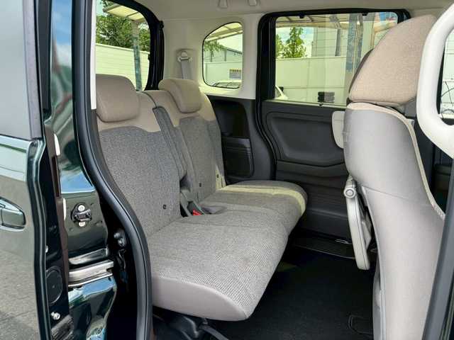 ホンダ Ｎ ＢＯＸ L 三重県 2023(令5)年 1.8万km ブリティッシュグリーンP ワンオーナー/ホンダセンシング/ギャザーズディスプレイオーデイオ(WX-211C)/バックカメラ/ドライブレコーダー/Wシートヒーター/LEDヘッドライト/パワースライドドア/レーダークルーズコントロール/ETC/スマートキー×2/ブレーキホールド/電動パーキングブレーキ/クリアランスソナー/純正フロアマット