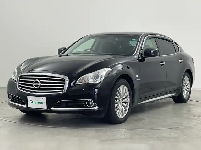 日産 シーマ ハイブリッド VIP G 群馬県 2012(平24)年 9.2万km スーパーブラック ＢＯＳＥサウンドシステム　サンルーフ　純正後席モニター　純正ナビ　バックカメラ　レザーシート　エアーシート　レザーステアリング　衝突被害軽減ブレーキ　アダプティブクルーズコントロール　ＥＴＣ　禁煙車