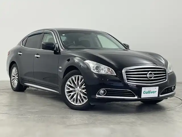 日産 シーマ ハイブリッド VIP G 群馬県 2012(平24)年 9.2万km スーパーブラック ＢＯＳＥサウンドシステム　サンルーフ　純正後席モニター　純正ナビ　バックカメラ　レザーシート　エアーシート　レザーステアリング　衝突被害軽減ブレーキ　アダプティブクルーズコントロール　ＥＴＣ　禁煙車
