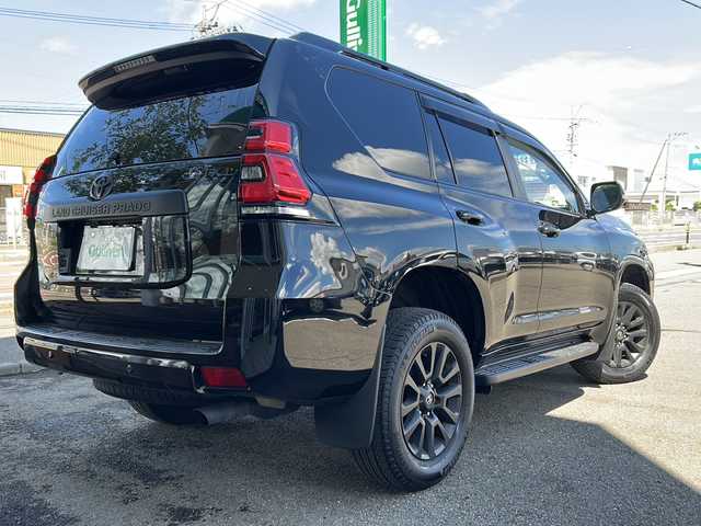 トヨタ ランドクルーザー プラド TX Lパッケージ マットブラED 秋田県 2023(令5)年 1.3万km ブラック 純正ディスプレイオーディオ/純正BT、フルセグ/全周囲カメラ/ベージュ皮シート/サンルーフ/ETC2.0/純正18インチアルミ/ドライブレコーダー/スペアキー