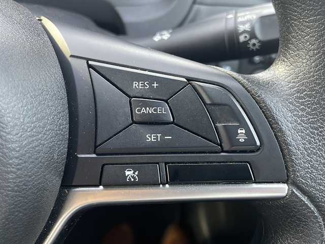 日産 ノート e－パワー X 山口県 2020(令2)年 4.1万km スーパーブラック アルパイン９型ナビ　/AM/FM/CD/DVD/Bluetooth/フルセグTV/バックカメラ　/クリアランスソナー　/オートクルーズコントロール　/純正フロアマット　/ＬＥＤオートライト　/レーンキープアシスト　/スペアキー　/衝突被害軽減ブレーキ　/ＥＴＣ　/ドラレコ/スマートキー