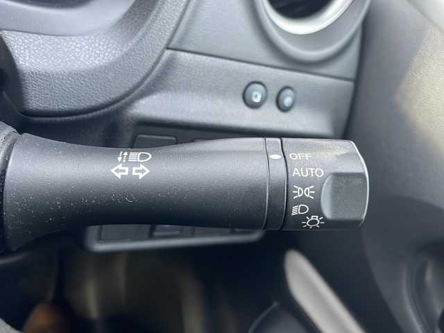 日産 ノート e－パワー X 山口県 2020(令2)年 4.1万km スーパーブラック アルパイン９型ナビ　/AM/FM/CD/DVD/Bluetooth/フルセグTV/バックカメラ　/クリアランスソナー　/オートクルーズコントロール　/純正フロアマット　/ＬＥＤオートライト　/レーンキープアシスト　/スペアキー　/衝突被害軽減ブレーキ　/ＥＴＣ　/ドラレコ/スマートキー