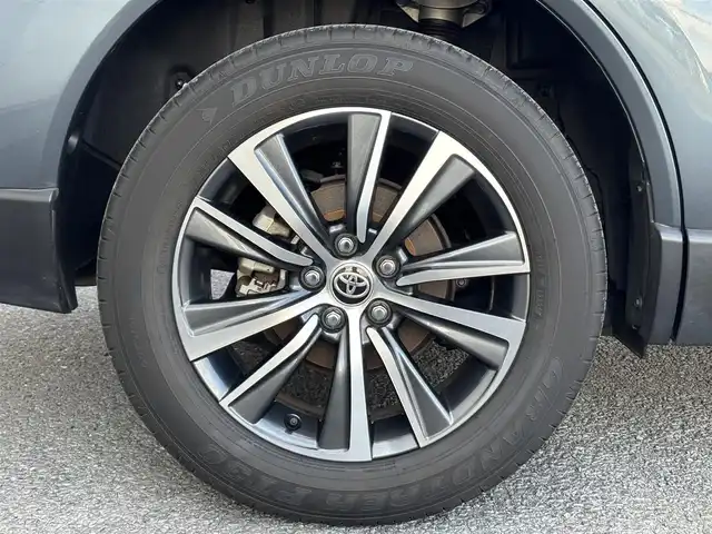 トヨタ ハリアー G 茨城県 2020(令2)年 1.2万km スレートグレーメタリック 純正ディスプレイオーディオ/　(AM/FM/Bluetooth/Miracast)/ブラインドスポットモニター/パーキングサポート/デジタルインナーミラー/トヨタタセーフティセンス/  プリクラッシュセーフティ/  レーントレーシングアシスト/  オートマチックハイビーム/  レーダークルーズコントロール/バックカメラ/パワーシート/パワーバックドア/LEDヘッドランプ