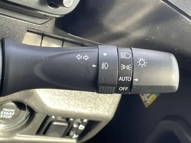 スズキ ジムニー XC 島根県 2020(令2)年 4.2万km ピュアホワイトP 登録時走行距離41175km/取扱説明書/保証書/KENWOODナビ(Bluetooth・AM・FM・CD・DVD)/フルセグテレビ/バックカメラ/前席シートヒーター/ドライブレコーダー/ビルトインETC/純正フロアマット/純正AW16インチ/オートライト/ダブル・サイド・カーテンエアバッグ/スマートキー(スペアキー×1)/禁煙車/タイヤ付き