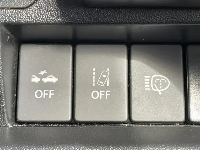 スズキ ジムニー XC 島根県 2020(令2)年 4.2万km ピュアホワイトP 登録時走行距離41175km/取扱説明書/保証書/KENWOODナビ(Bluetooth・AM・FM・CD・DVD)/フルセグテレビ/バックカメラ/前席シートヒーター/ドライブレコーダー/ビルトインETC/純正フロアマット/純正AW16インチ/オートライト/ダブル・サイド・カーテンエアバッグ/スマートキー(スペアキー×1)/禁煙車/タイヤ付き