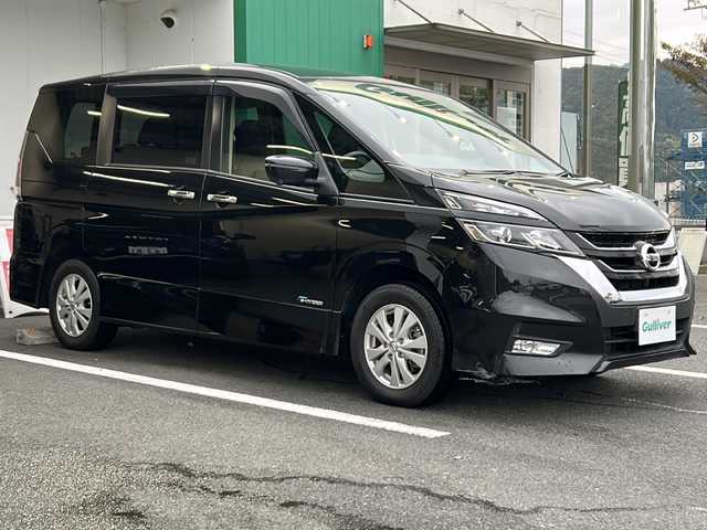 日産 セレナ ハイウェイスター Vセレクション 京都府 2018(平30)年 3.7万km ダイヤモンドブラック 純正９インチナビ　アラウンドビューモニター　両側パワースライドドア　クルーズコントロール　ドライブレコーダー　ＬＥＤヘッドライト　コーナーセンサー　ＥＴＣ　スマートキー