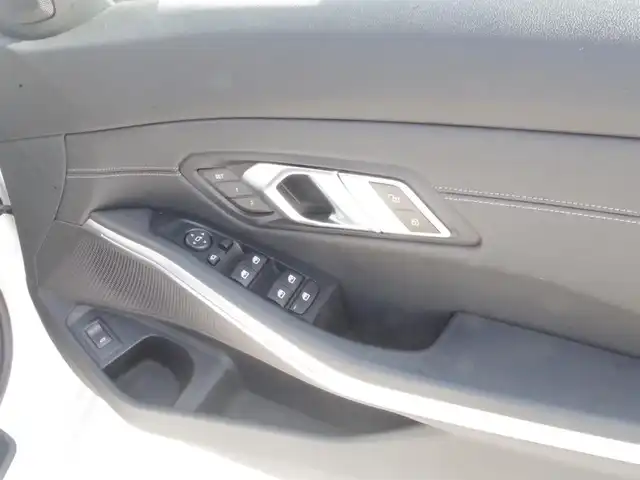 ＢＭＷ ３２０ｄ xDrive Mスポーツ 岩手県 2019(令1)年 3万km アルピンホワイトⅢ ハイラインパッケージ/インテリジェントセーフティ/LDW/LCW/ACC/純正HDDナビ/社外TVチューナー/バックカメラ/PDC/コンフォートアクセス/黒革シート/パワーシート/シートヒーター/ヘッドアップD/ミラーETC/LEDライト