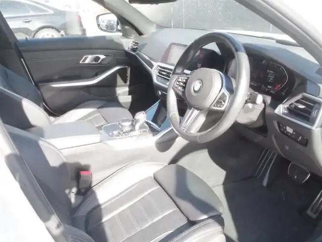 ＢＭＷ ３２０ｄ xDrive Mスポーツ 岩手県 2019(令1)年 3万km アルピンホワイトⅢ ハイラインパッケージ/インテリジェントセーフティ/LDW/LCW/ACC/純正HDDナビ/社外TVチューナー/バックカメラ/PDC/コンフォートアクセス/黒革シート/パワーシート/シートヒーター/ヘッドアップD/ミラーETC/LEDライト