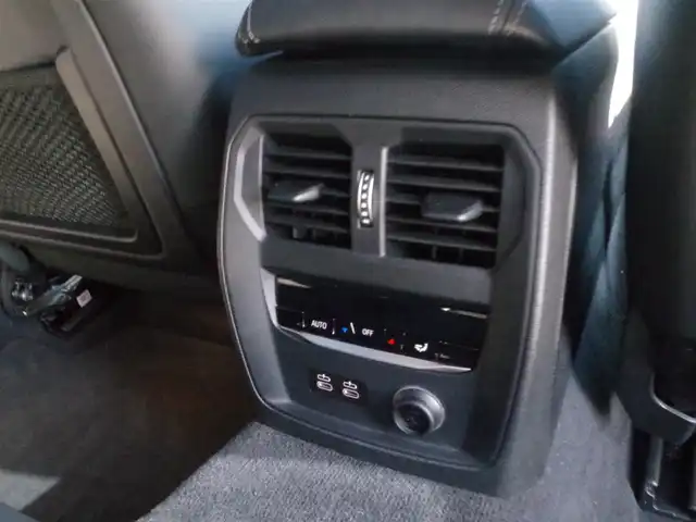 ＢＭＷ ３２０ｄ xDrive Mスポーツ 岩手県 2019(令1)年 3万km アルピンホワイトⅢ ハイラインパッケージ/インテリジェントセーフティ/LDW/LCW/ACC/純正HDDナビ/社外TVチューナー/バックカメラ/PDC/コンフォートアクセス/黒革シート/パワーシート/シートヒーター/ヘッドアップD/ミラーETC/LEDライト