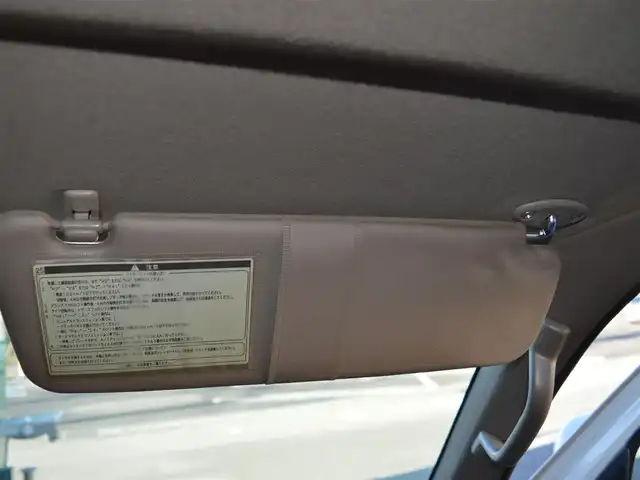 トヨタ ハイラックス サーフ SSR－X ホワイトプレミアム 栃木県 2002(平14)年 10.4万km 白Ⅱ ワンオーナー/ディーラー点検記録簿/[H17.19.27.29.31.R3.5.7]/パートタイム4WD/純正オーディオ/[AM/FM/CD]/ABS/パワーバックドアリアウィンドゥ/100V電源/ツイータースピーカー/フラットシート/ドアバイザー/純正マット/純正アルミホイール[265/70/16]×4/取扱説明書/保証書