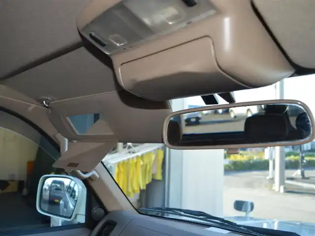 トヨタ ハイラックス サーフ SSR－X ホワイトプレミアム 栃木県 2002(平14)年 10.4万km 白Ⅱ ワンオーナー/ディーラー点検記録簿/[H17.19.27.29.31.R3.5.7]/パートタイム4WD/純正オーディオ/[AM/FM/CD]/ABS/パワーバックドアリアウィンドゥ/100V電源/ツイータースピーカー/フラットシート/ドアバイザー/純正マット/純正アルミホイール[265/70/16]×4/取扱説明書/保証書