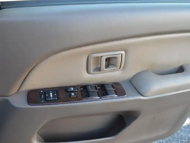 トヨタ ハイラックス サーフ SSR－X ホワイトプレミアム 栃木県 2002(平14)年 10.4万km 白Ⅱ ワンオーナー/ディーラー点検記録簿/[H17.19.27.29.31.R3.5.7]/パートタイム4WD/純正オーディオ/[AM/FM/CD]/ABS/パワーバックドアリアウィンドゥ/100V電源/ツイータースピーカー/フラットシート/ドアバイザー/純正マット/純正アルミホイール[265/70/16]×4/取扱説明書/保証書