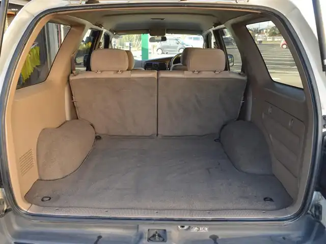 トヨタ ハイラックス サーフ SSR－X ホワイトプレミアム 栃木県 2002(平14)年 10.4万km 白Ⅱ ワンオーナー/ディーラー点検記録簿/[H17.19.27.29.31.R3.5.7]/パートタイム4WD/純正オーディオ/[AM/FM/CD]/ABS/パワーバックドアリアウィンドゥ/100V電源/ツイータースピーカー/フラットシート/ドアバイザー/純正マット/純正アルミホイール[265/70/16]×4/取扱説明書/保証書