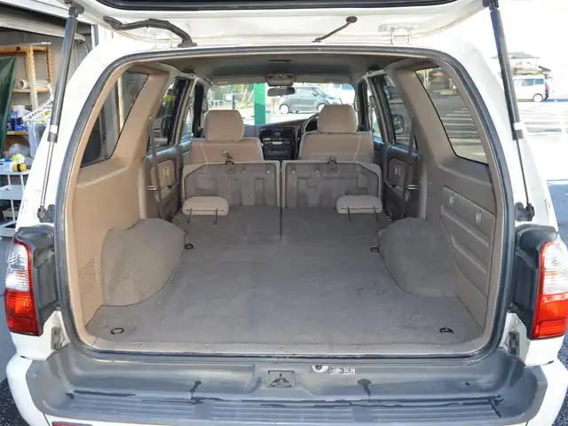 トヨタ ハイラックス サーフ SSR－X ホワイトプレミアム 栃木県 2002(平14)年 10.4万km 白Ⅱ ワンオーナー/ディーラー点検記録簿/[H17.19.27.29.31.R3.5.7]/パートタイム4WD/純正オーディオ/[AM/FM/CD]/ABS/パワーバックドアリアウィンドゥ/100V電源/ツイータースピーカー/フラットシート/ドアバイザー/純正マット/純正アルミホイール[265/70/16]×4/取扱説明書/保証書